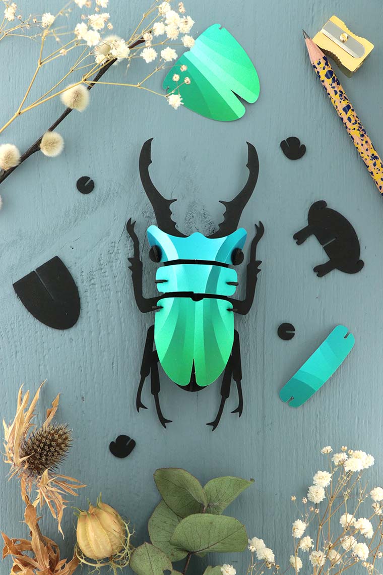 Assembli-stag-small-green-low